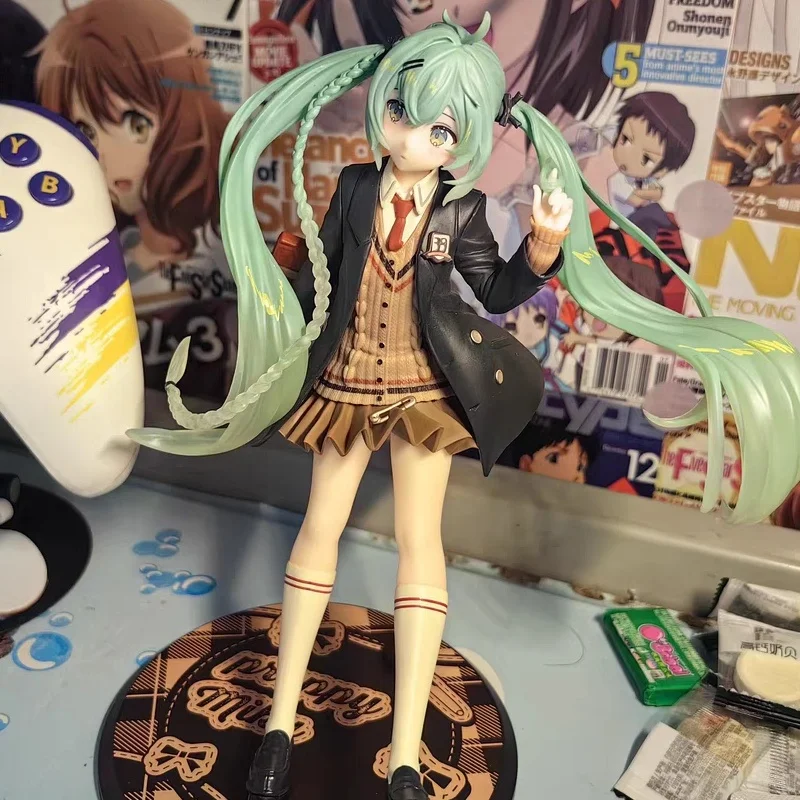 figurine-d'anime-hatsune-miku-authentique-taito-version-preppy-modele-de-collection-kawaii-jouet-decoratif-cadeau-adorable
