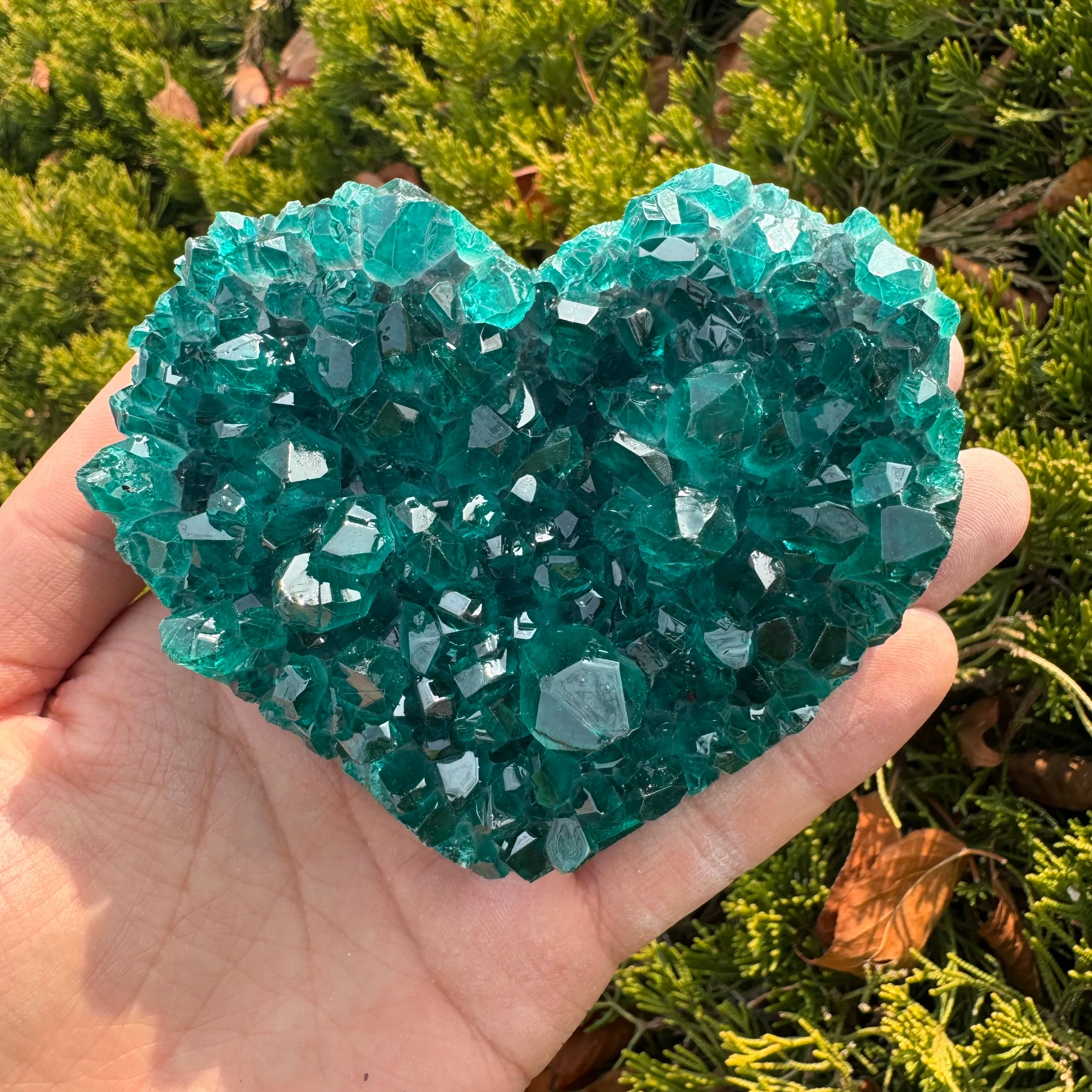 A unique crystal heart ornament - a lake-blue crystal cluster, perfect for bohemian-style home décor, office desk decoration
