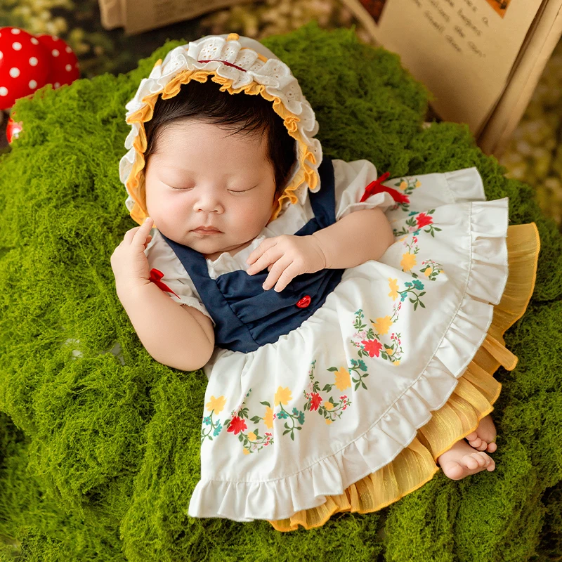 Newborn Snow White Photography Outfit 0-1 Month Baby Girl Floral Print Dress with Red Bow Headband Infant Studio Photo Costume