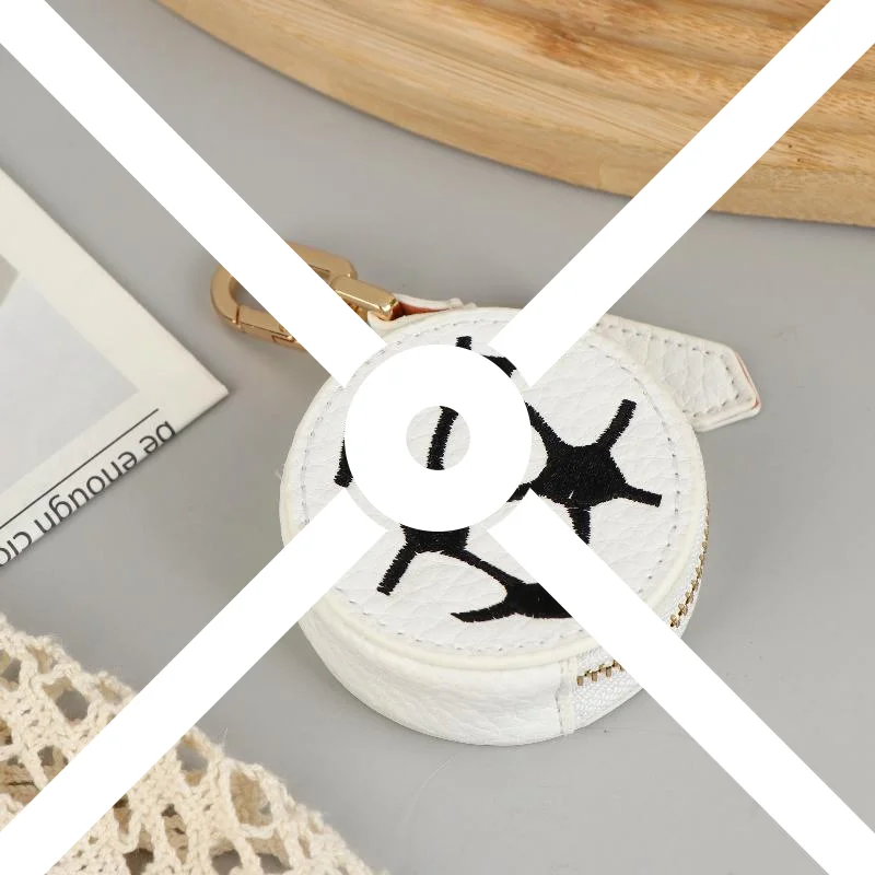 Niedliche Mini-Münztasche aus PU-Leder mit Schlüsselanhänger, kreativer Fußball, Basketball, Rugby-förmiger Schlüsselanhänger, Kopfhörer-Aufbewahrungstasche, Anhänger