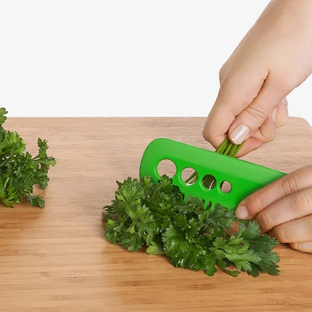 

Hot Sale Kitchen Multifunctional Gadgets Cooking Portable Kitchen Gadget Vegetable Herb Eliminator Vegetable Leaf Comb Household