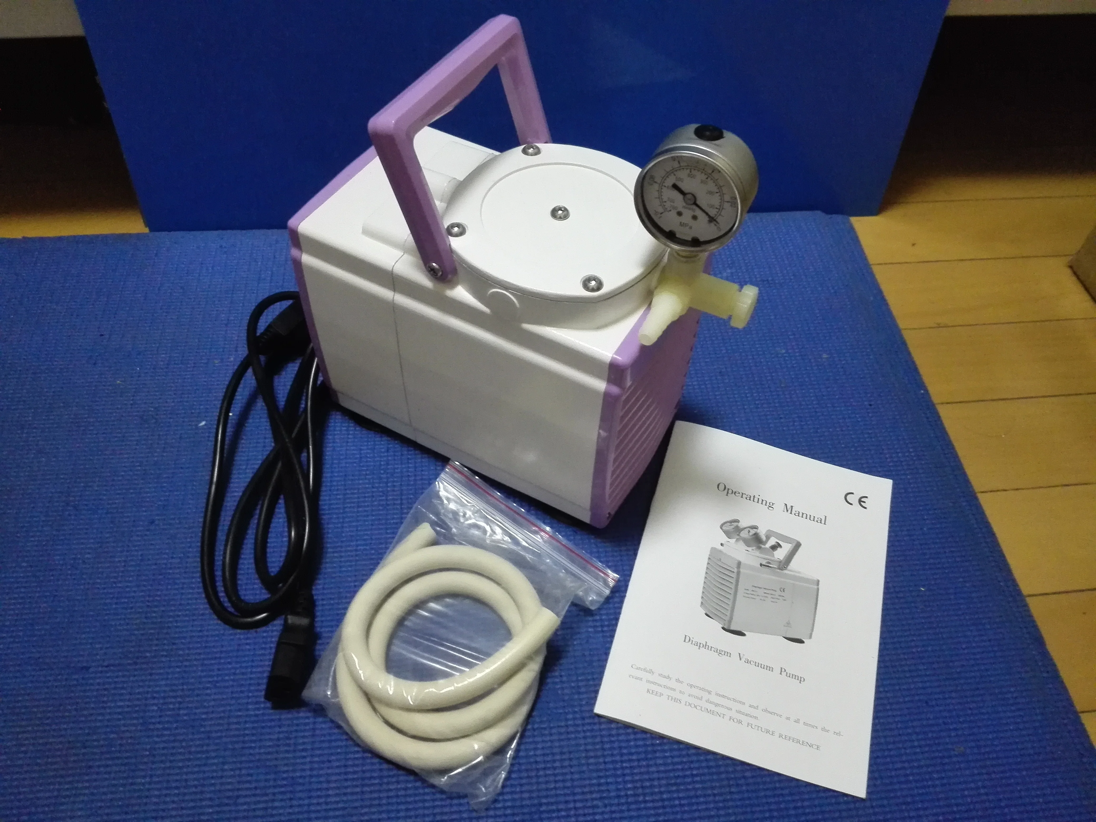 New 0.33B Oil Free Diaphragm Lab Vacuum Pump 20L/m Pressure Adjustable For Chroma  110V / 220V