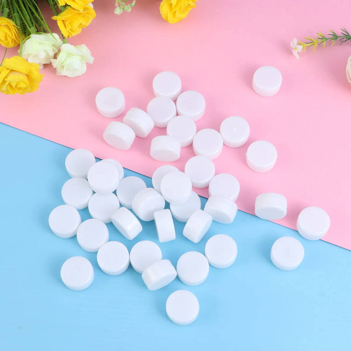 100 قطعة صندوق خشخيشة بلاستيكي لتطوير اللمس الطفل أجراس دوارة سرير عربة أطفال الرضع ألعوبة