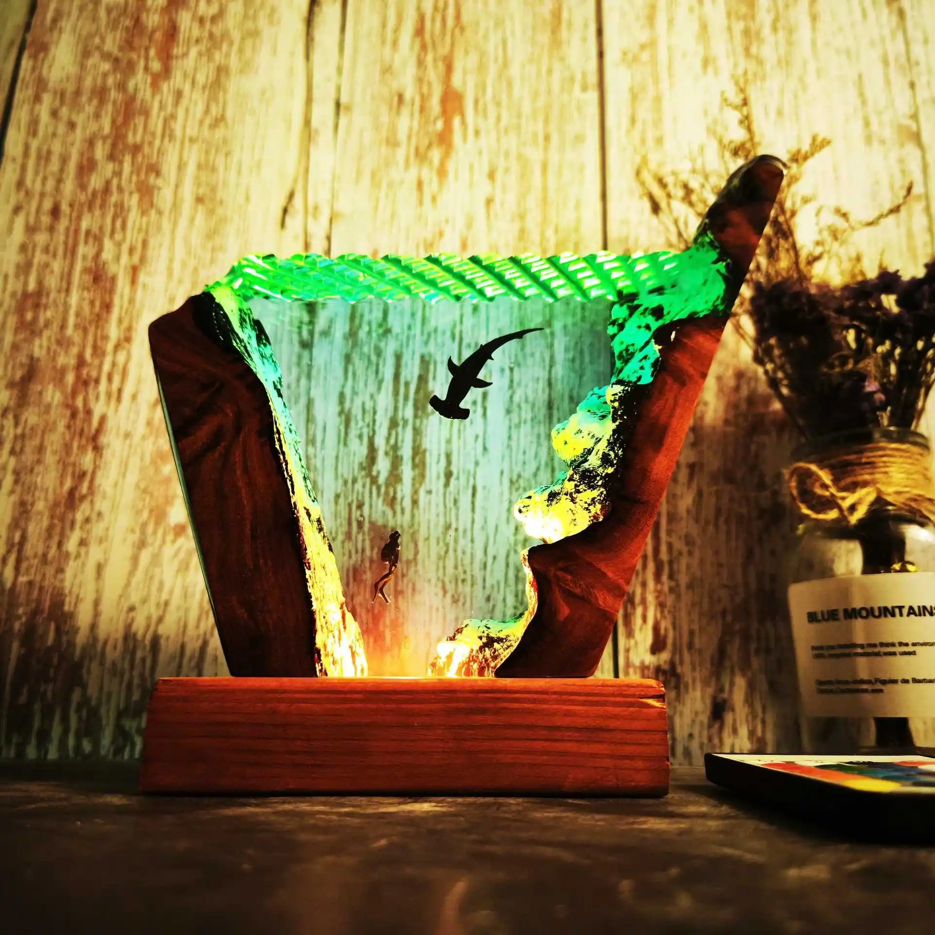 Ocean Scence Figure Table Resin Lamp Divers Shark Colorful Night Light Customized Creative Art Desktop Home Decor USB Charge
