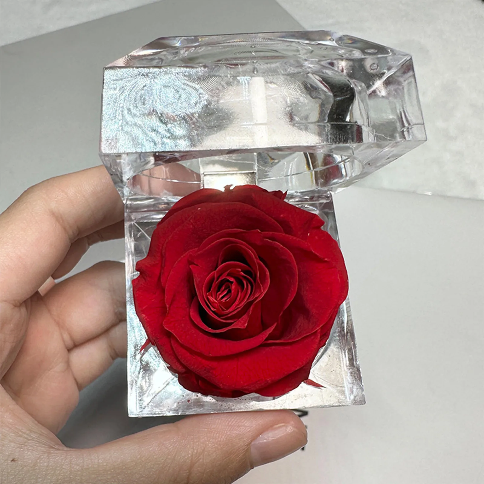Chic Ring Holder Gift Box Never Withered Rose Acrylic Transparent Wedding Packaging Woman Jewelry Box Rose Ring Container