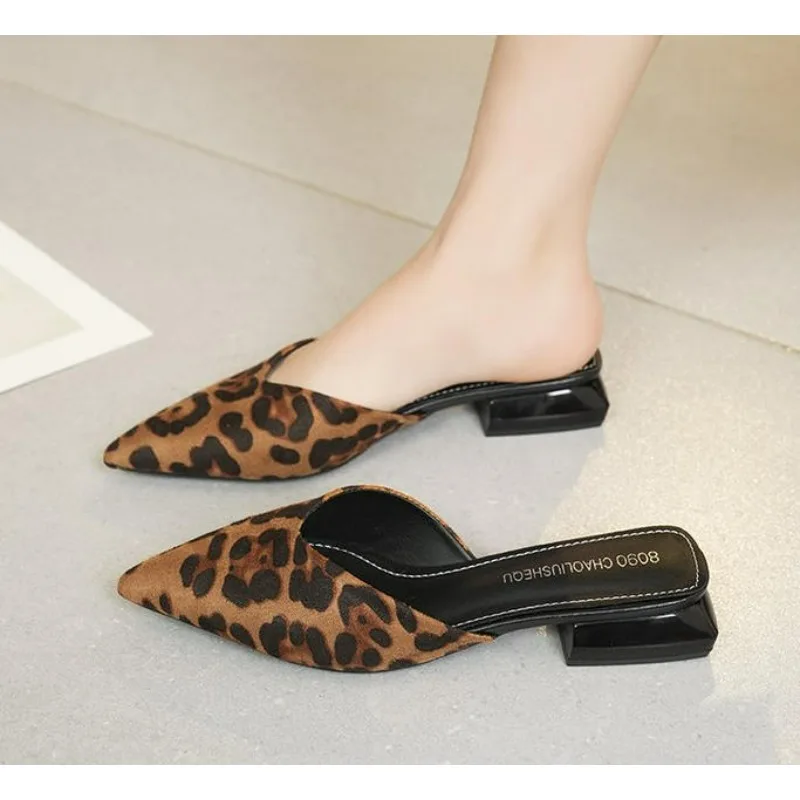 New Luxury Pointed Toe Women Mules Slipper Fashion Candy Color Ladies Elegant Dress Sandal Square Low Heel Slip on Slides Shoes