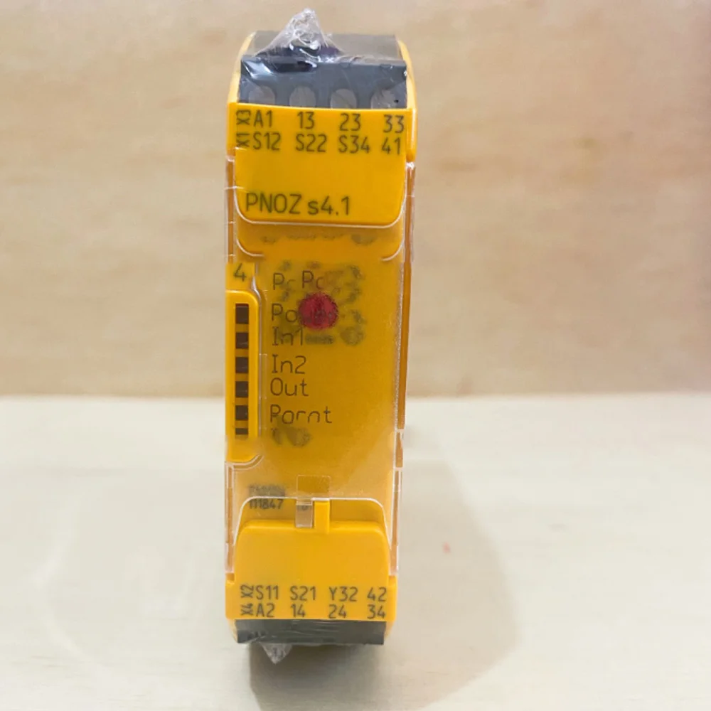High Quality for Pilz PNOZ S4.1 750124 24V Safety Relay Module in Box