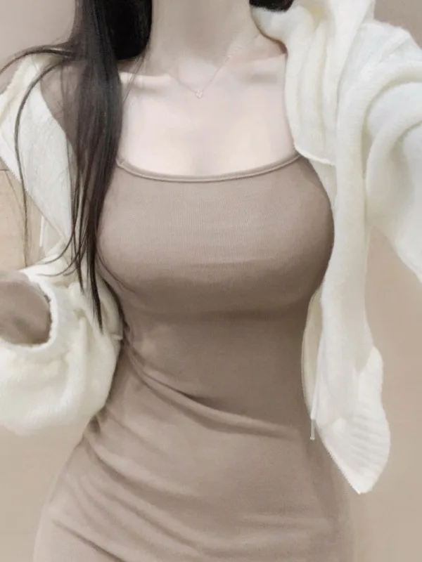 Top Cappotti 2025 Autunno Versione coreana Manica lunga con cappuccio Cerniera Cardigan lavorato a maglia + Abito lungo sexy con scollo a U Abito lungo solido Set a due pezzi