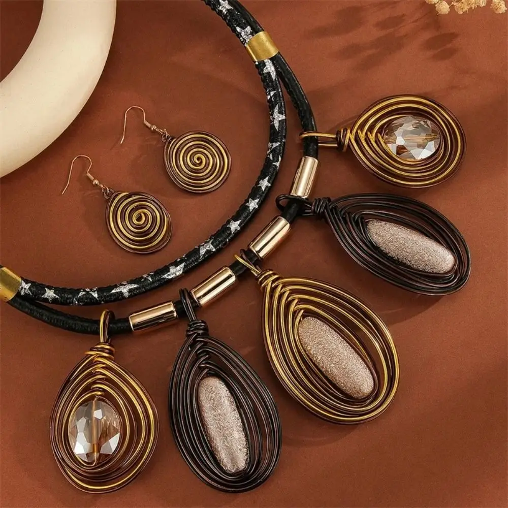 حجر الراين مطعمة متعدد الطبقات طقم مجوهرات كريستال المنسوجة يدويا قلادة طقم من الحلقان شخصية المبالغة مجموعة مجوهرات نسائية