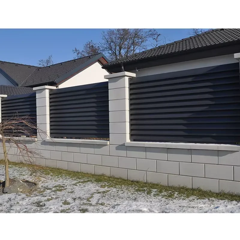 Plastic Composite Fence Aluminum Post Outdoor Decoration Privacy Slat Wall WPC Fence Panel for Garden Use