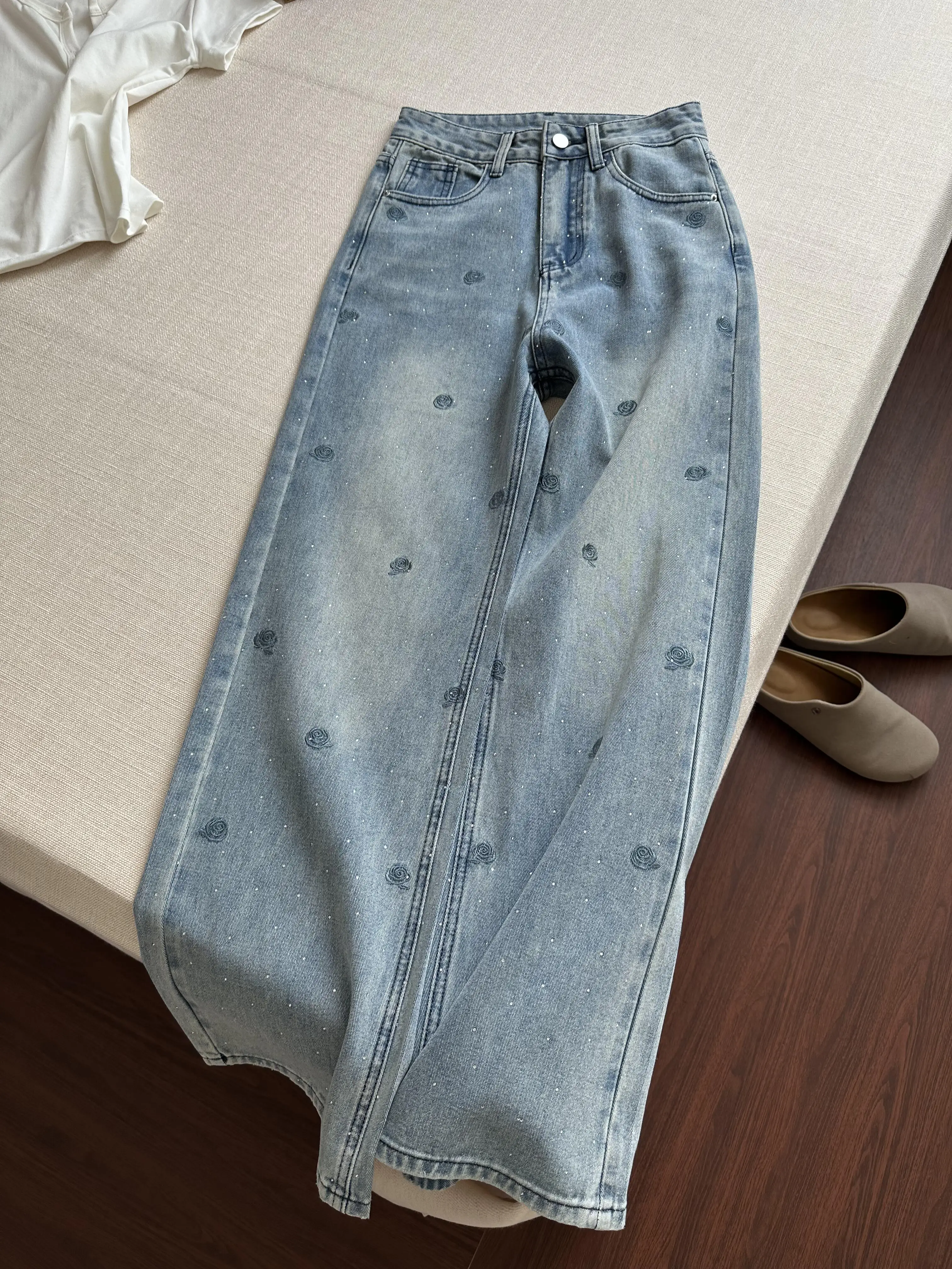 

High Waist Wide Leg Rose Embroidery Denim Jeans Women's Summer New Style Slimming Loose Straight Cut Pants Casual Vintage