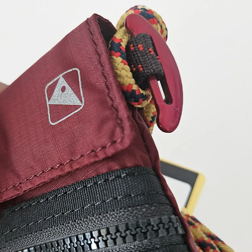 Borsa Tracolla Piccola Telefono Sportiva Unisex - usage example