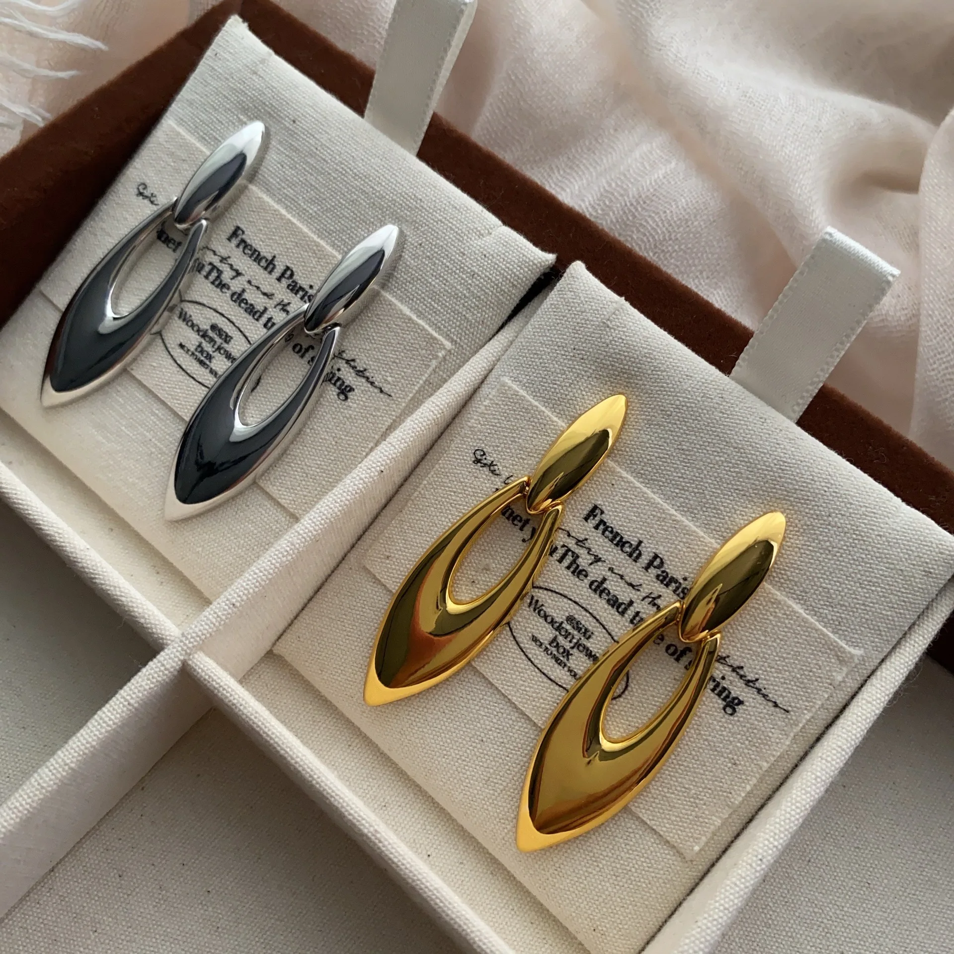 

French Style Simple Long Stud Earrings for Women Gold Silver Color Wedding Party Fashion Dubai Jewelry Gifts Unique Design