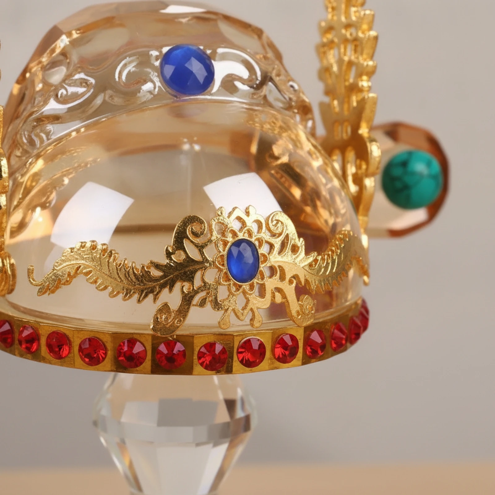 Crystal Hat Figurine Ornate Crystal Ornament Glass Decorative for Collectors, Living Room, Entryway Table