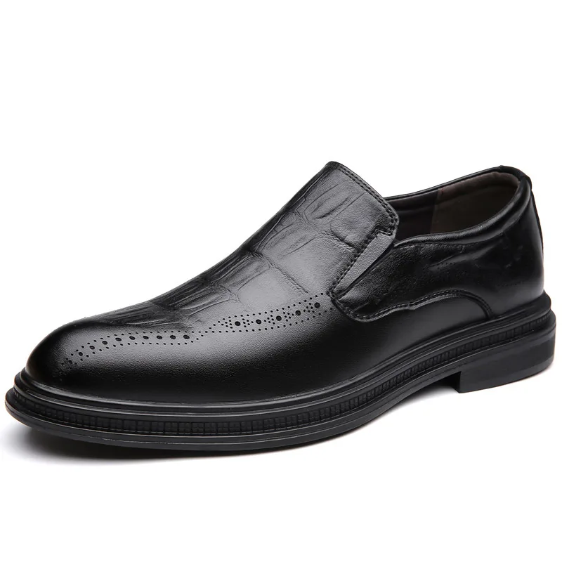 

2026 Spring Autumn New Designer Brogue Shoes for Men Fashion Business Casual Shoes Male Solid Color Leather Shoe Loafers Man