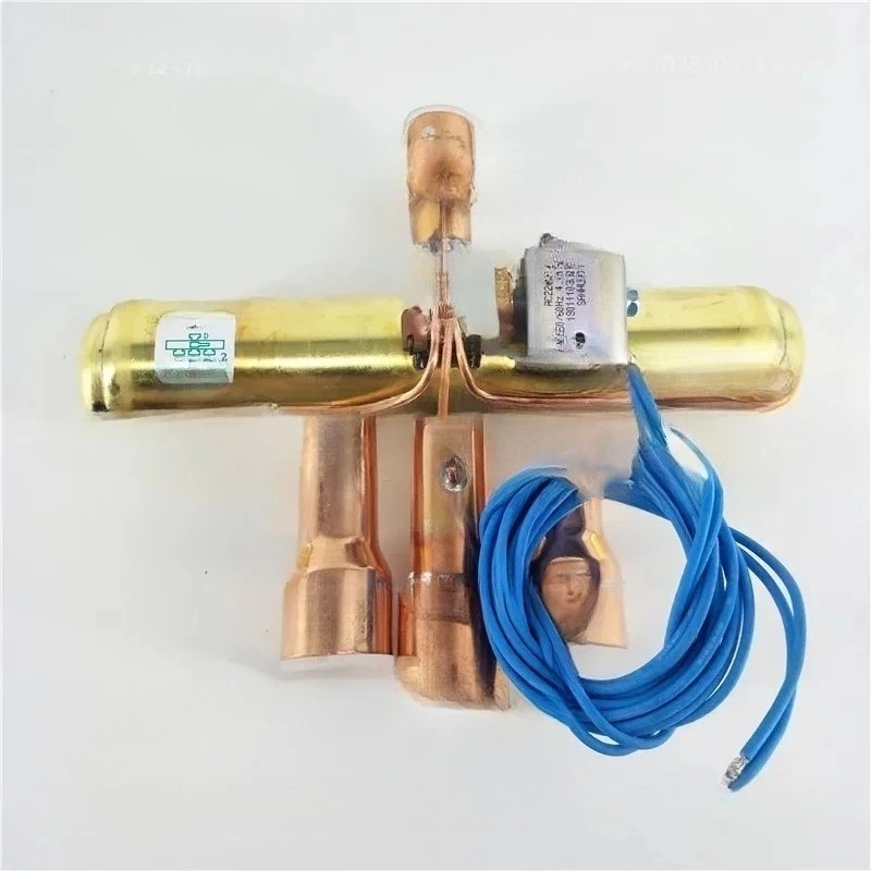 Four way directional valveSHF-35B  heat pump air source cold and hot switching four-way directional valve coil 12 hp