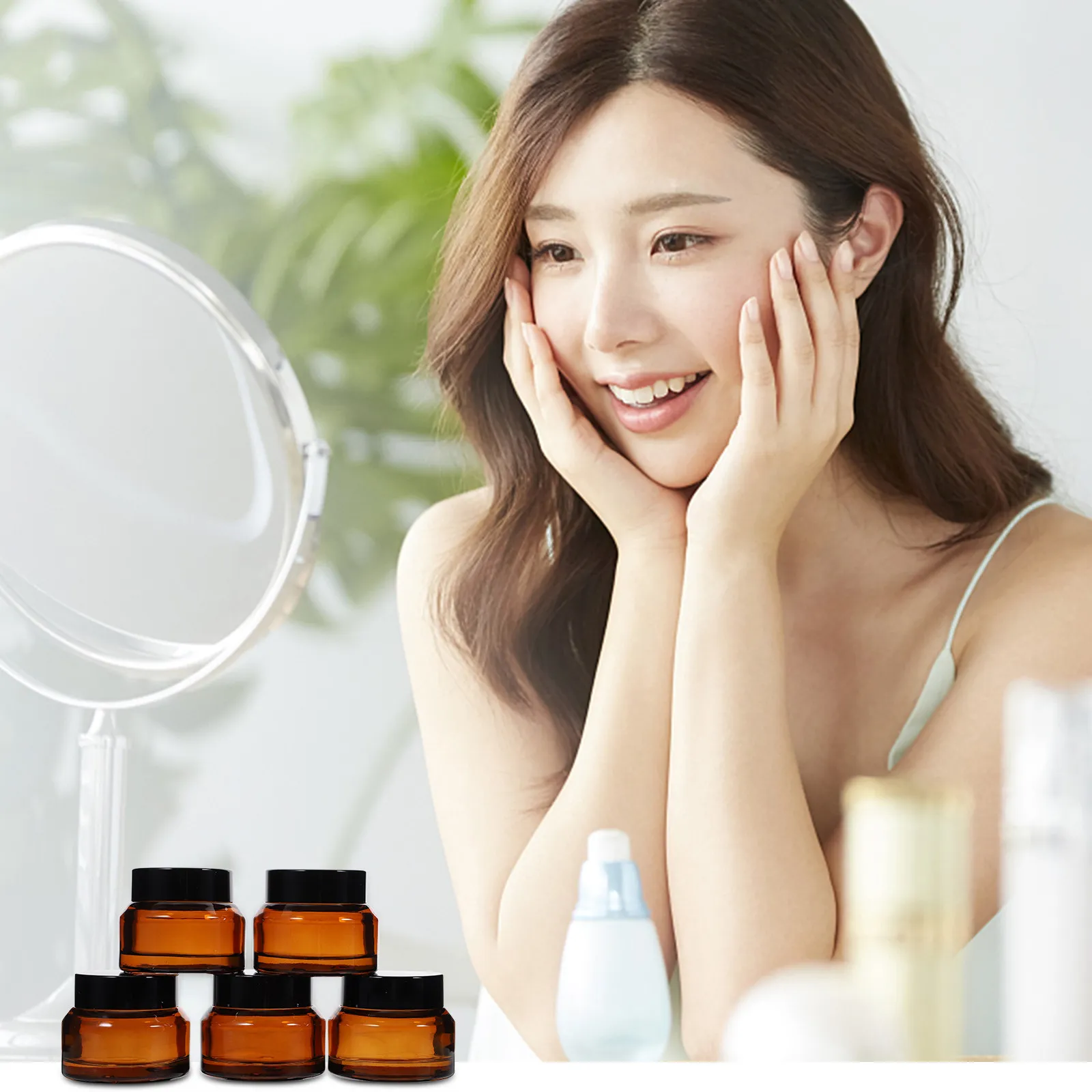 

Набор из 5 маленьких дорожных контейнеров по 15 г: пустые баночки для крема, туалетных принадлежностей, косметики, материалов для рукоделия, накладных ногтей, блесток