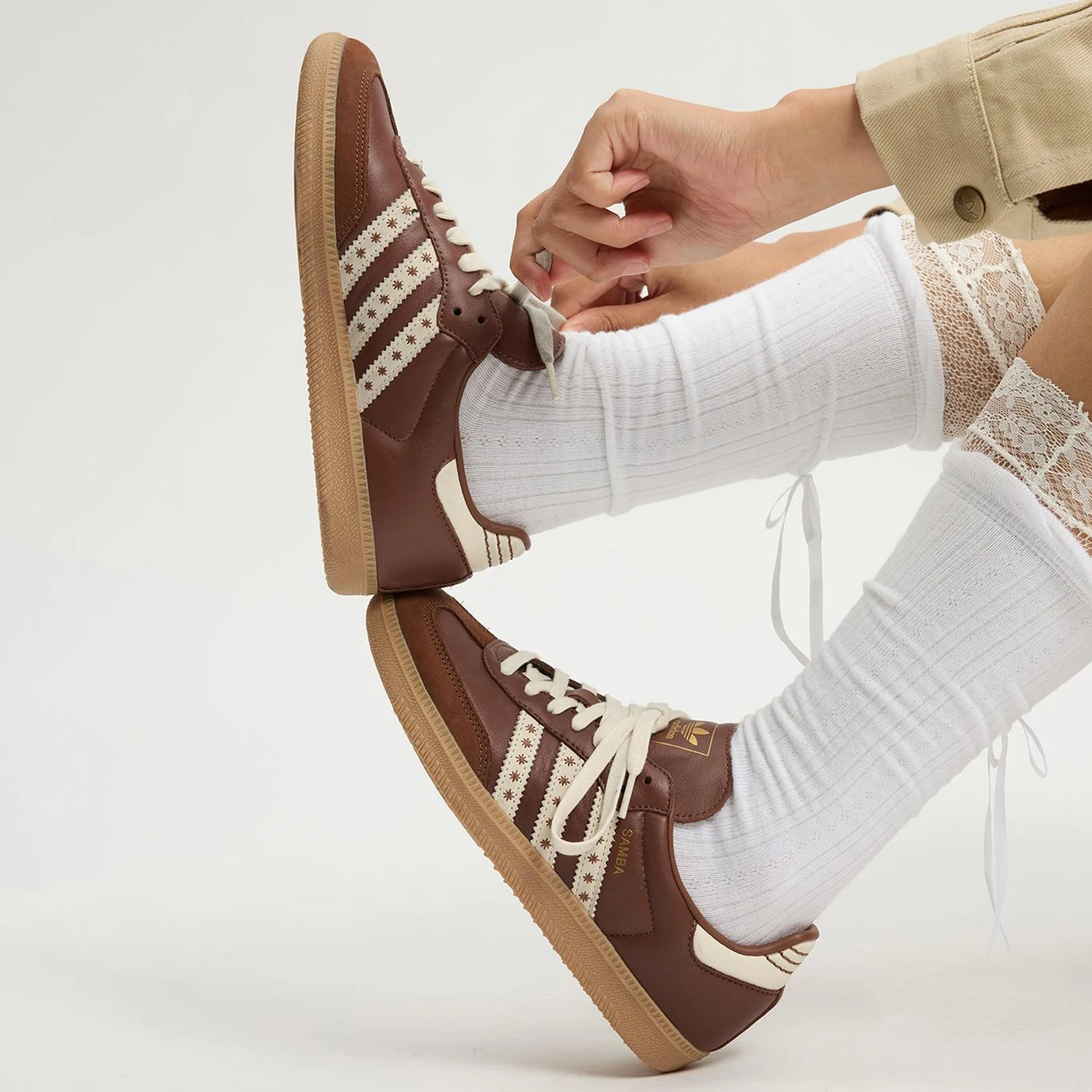 حذاء كاجوال نسائي كلاسيكي خفيف - مراجعة Women'S Accessories Adidas وسعره