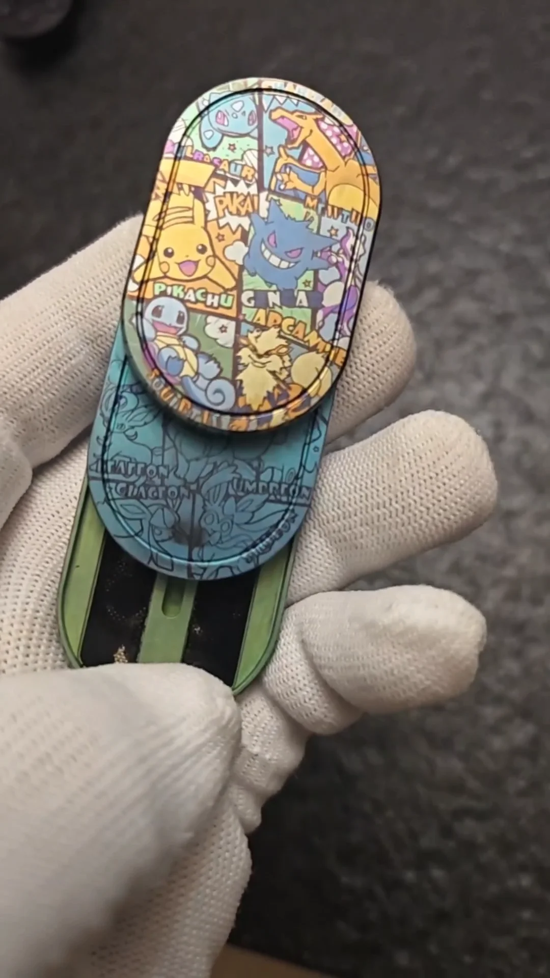 

MOT genuine Pok é mon rhythm push EDC decompression toy