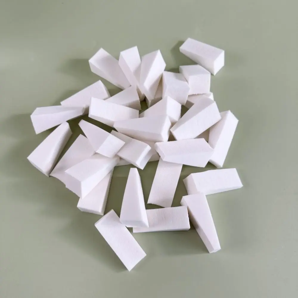 Spugna per trucco triangolare morbida Soffio per cipria liscio asciutto e bagnato Fondotinta liquido Spugna per miscelazione Soffio per sbavature Soffio cosmetico da donna