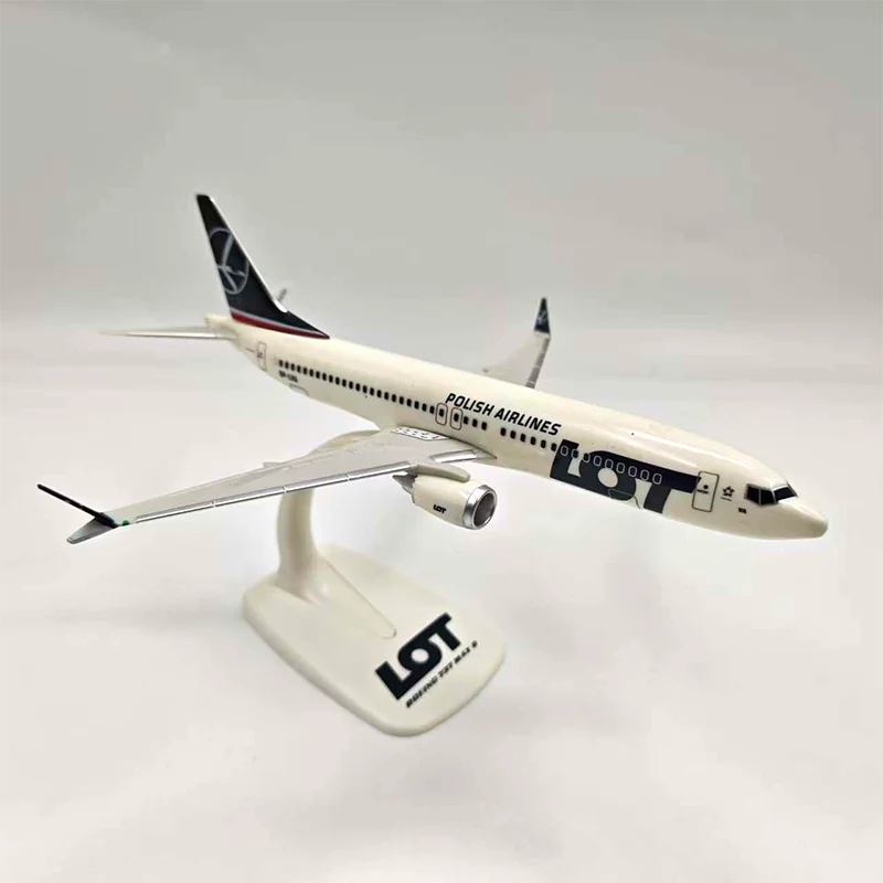Масштаб 1:200 B737MAX8, пластиковая модель самолета, статическая коллекция, украшенные праздничные подарки, игрушки, сувенирный подарок