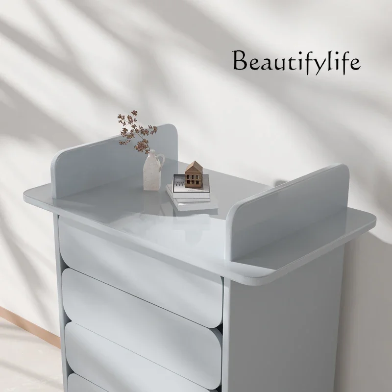 Leichte Luxustruhe aus massivem Holz, minimalistischer Spind im Schlafzimmer, einfacher moderner Eimerschrank, Farbaufbewahrungsschrank