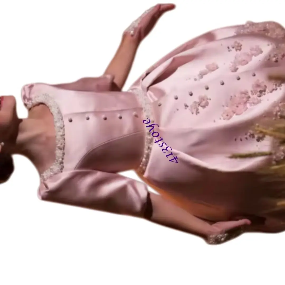 

Customized Lvory Flower Girl Dresses For Wedding Satin Tiered Knee Length With Bow Elegant Kids First Communion Birthday Gown