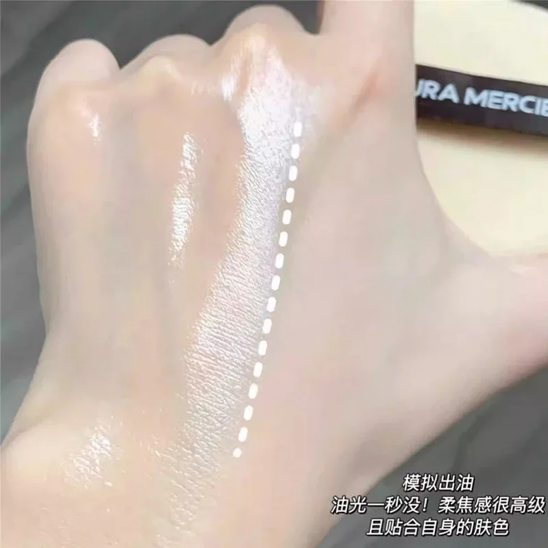 بودرة LauraMercier الشفافة 29 جرام للتحكم في الزيت، بودرة خافي عيوب المسام غير اللامعة، لون البشرة غير المستوي، تخلق مكياج قاعدة مثالية