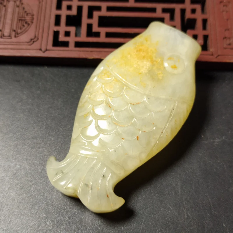 Supply Crafts Antique Xiuyan Jade Carved Goldfish Hand Pieces Pendant Waist Hanging Wholesale