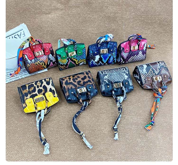1 Stück 2026 neue Schlangenhaut-Mini-Multifunktionstasche, Joker-Münzbörse, Anhänger, Schlüsselanhänger, Bluetooth-Kopfhörertasche – Detail 12