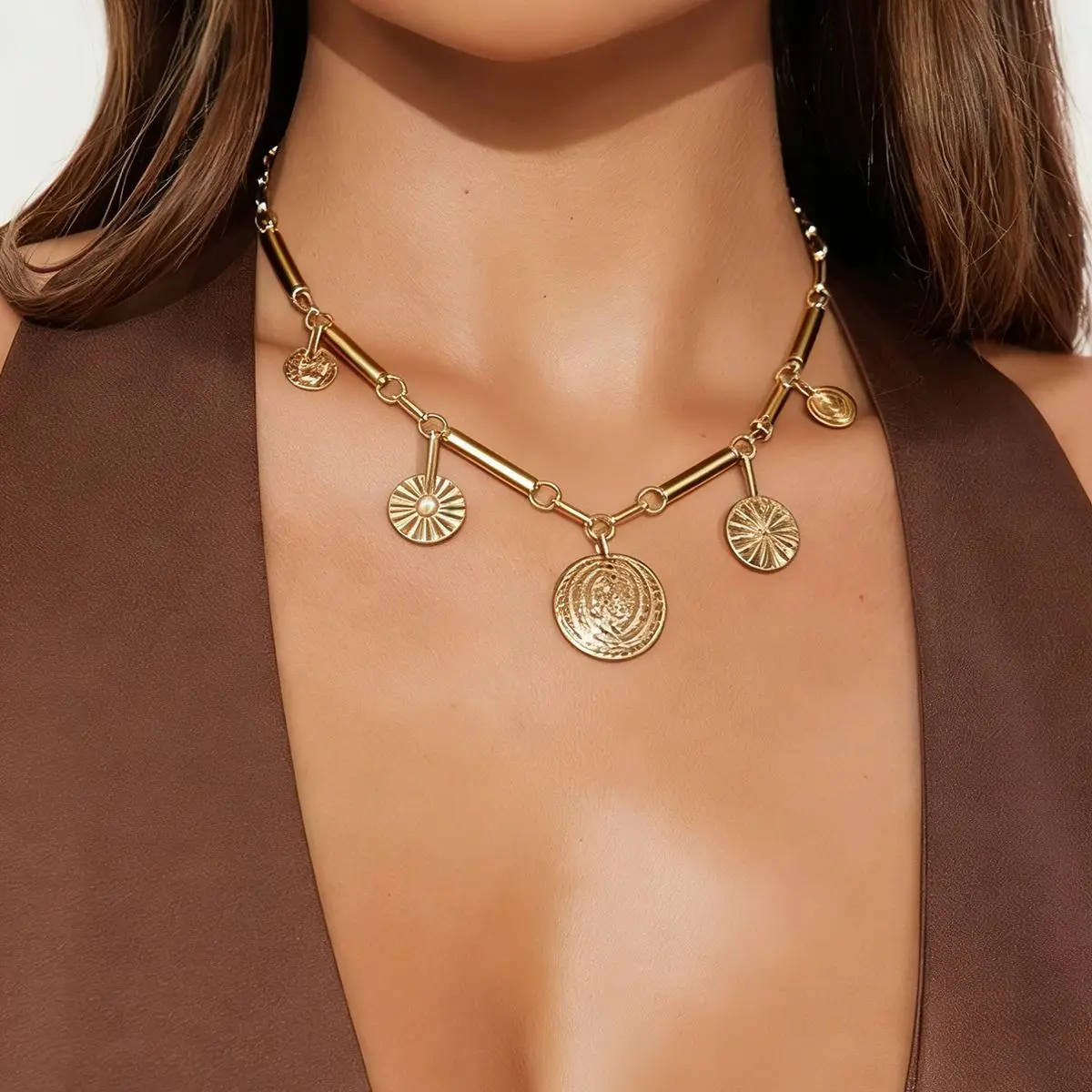 N13257 light luxury hand-spliced coin sun pendant necklace fashion design sense multi-element metal necklace women