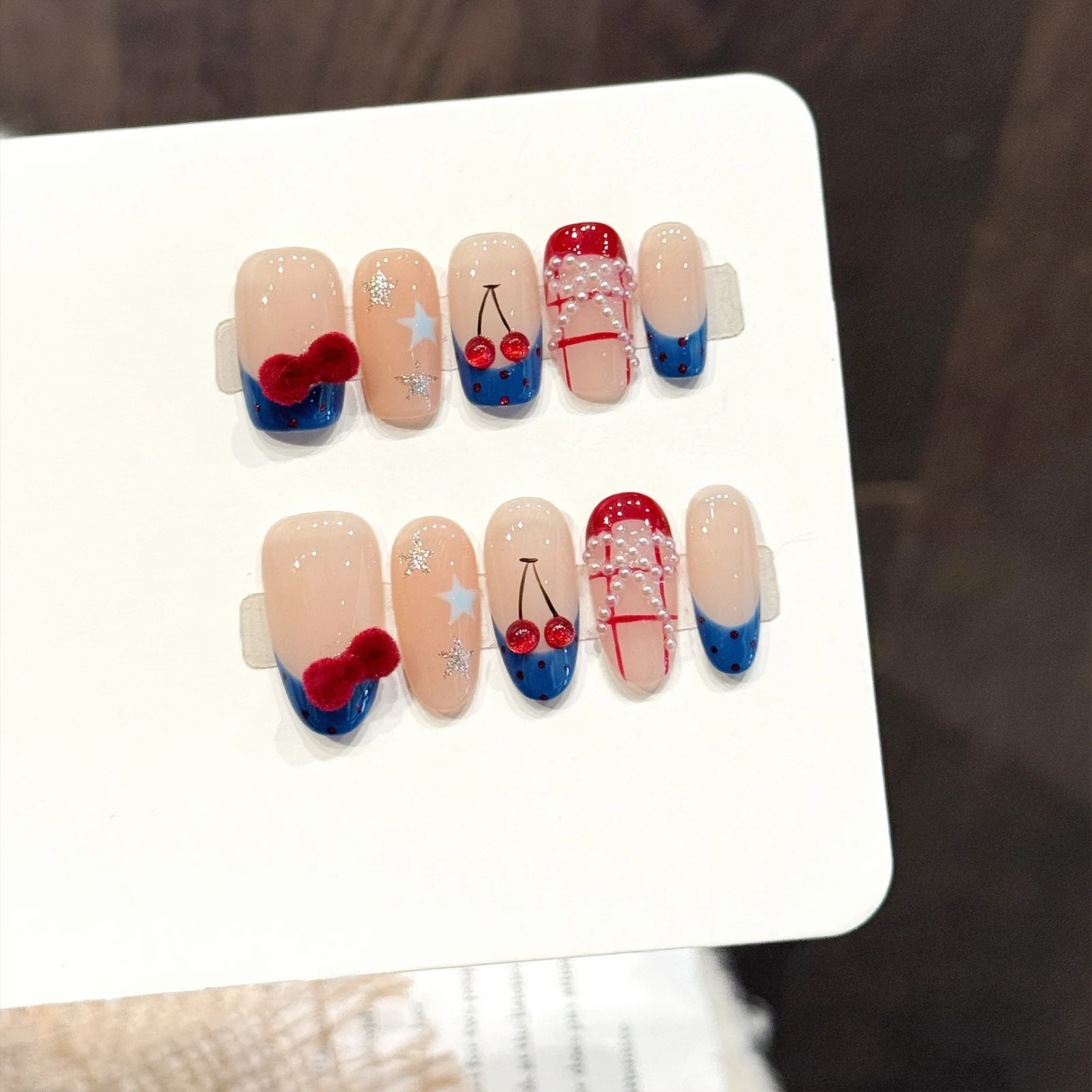 Handmade Contrast Color French Press On Nails Cherry Pearl Decor False Nails Fashion Party Korean Style Manicure Art Wearable
