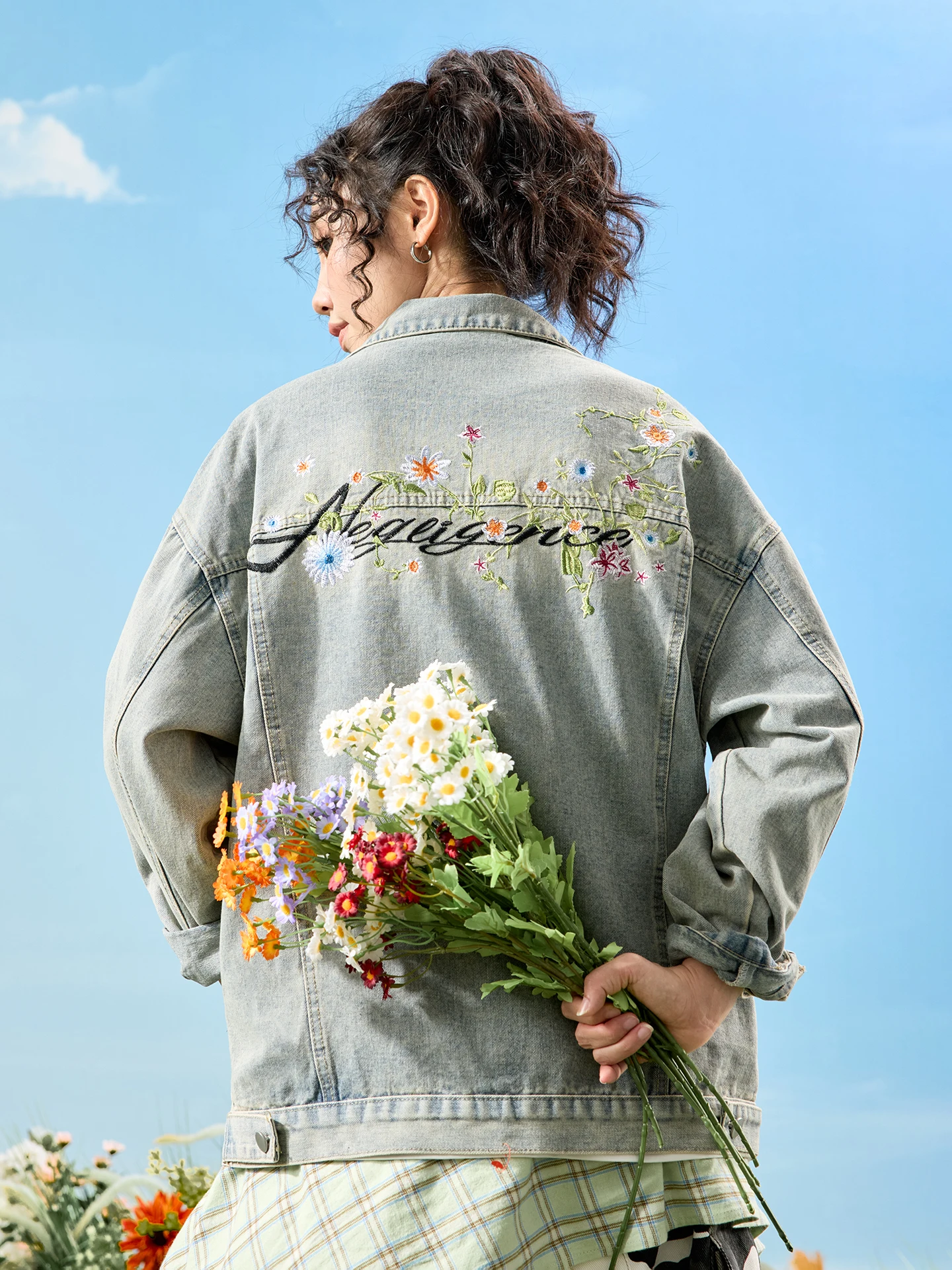 

Мужская джинсовая куртка Nuthink в американском ретро-стиле с вышивкой, свободного кроя, повседневная, в стиле кэжуал, весенняя новинка, из смесового хлопка и полиэстера