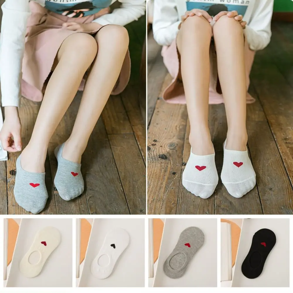 5Pairs Sweat Absorption Love Heart Boat Socks Low Cut Anti Slip Short Tube Socks Sweet Female Hosiery Invisible Socks Outdoor