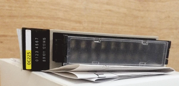 Nouvel inventaire de points de C200H-OC225 PLC d'origine