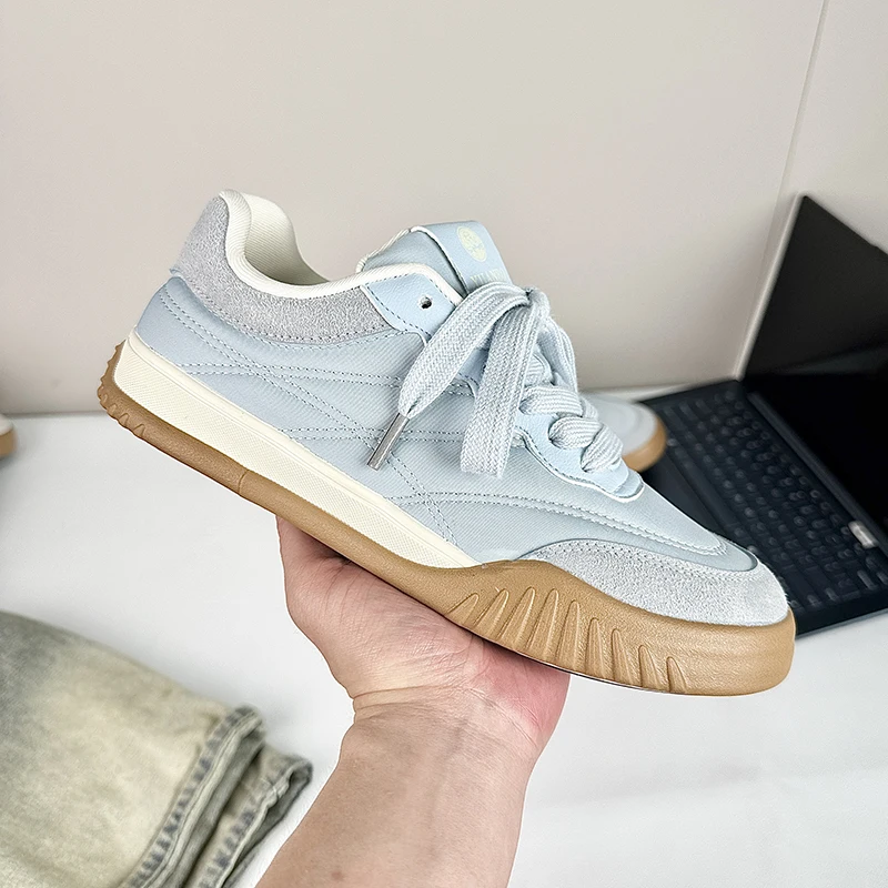 

Мужская парусиновая обувь весной 2023 года, новые повседневные универсальные повседневные мужские туфли для доски, вулканизированная мужская обувь в трех раз