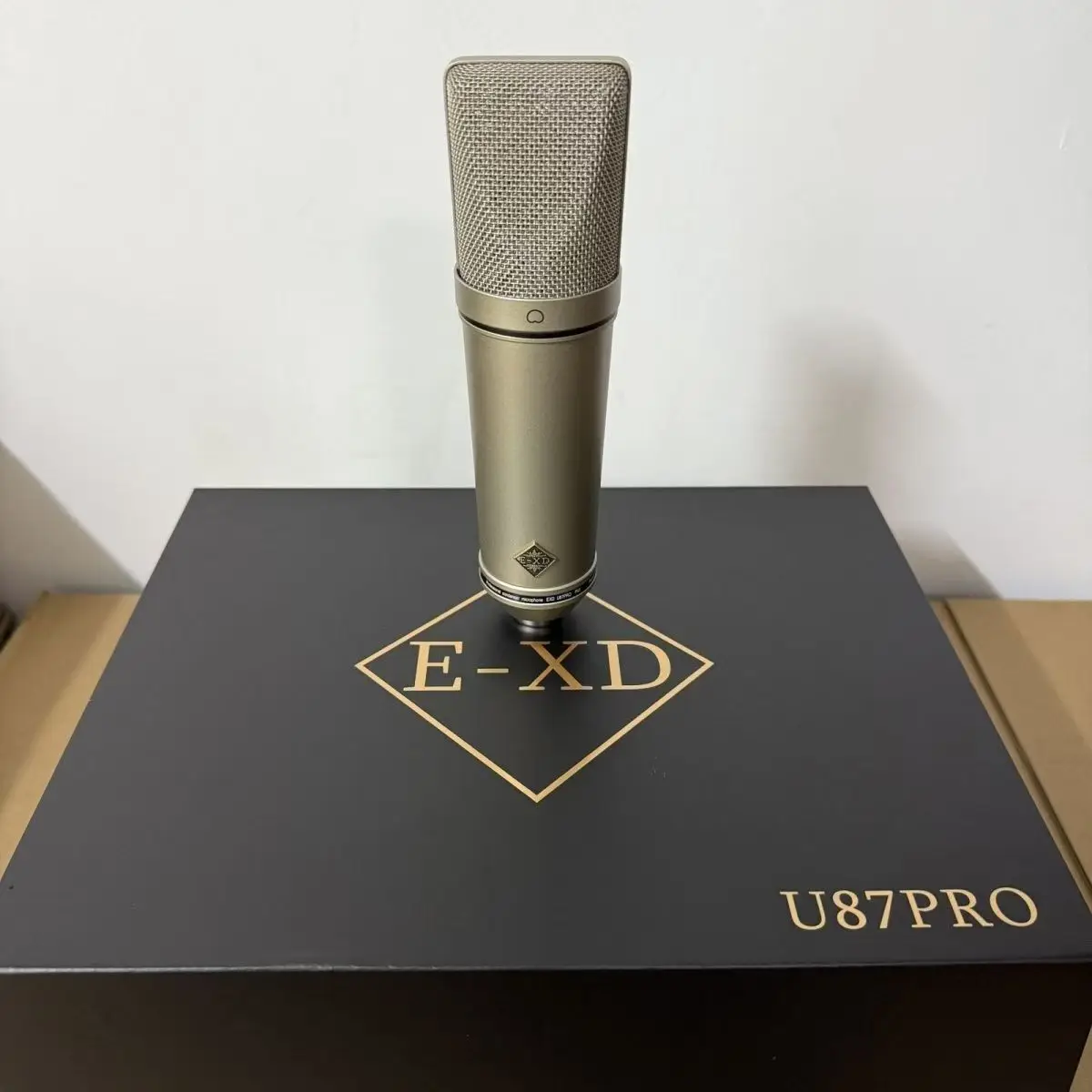 

E-XD U87PRO Studio Condenser Mic 34mm Gold Diaphragm Cardioid 48V Phantom Power XLR for Recording Podcast ASMR Live Streaming