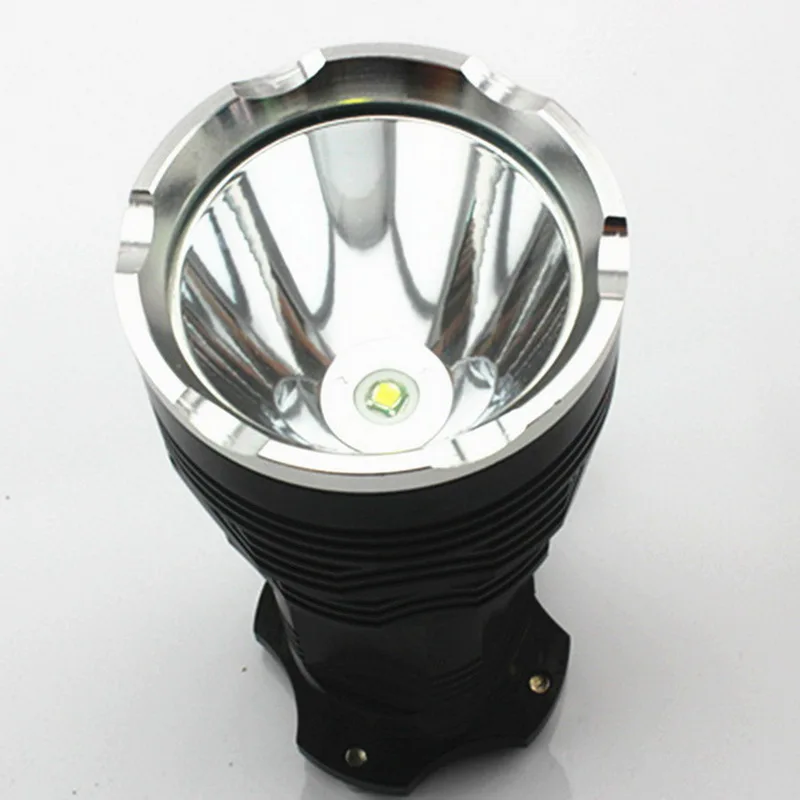 

4000LM LED Searchlight 12800mAh 5 Modes 200-500M Range Hand Pressure Power Generation for Hunting Camping