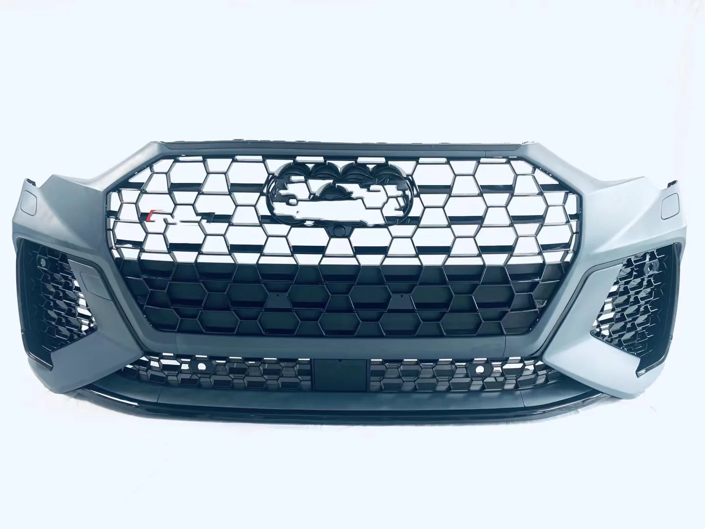 

Новый высококачественный бампер и решетка для Audi Q3 2022, до RSQ3