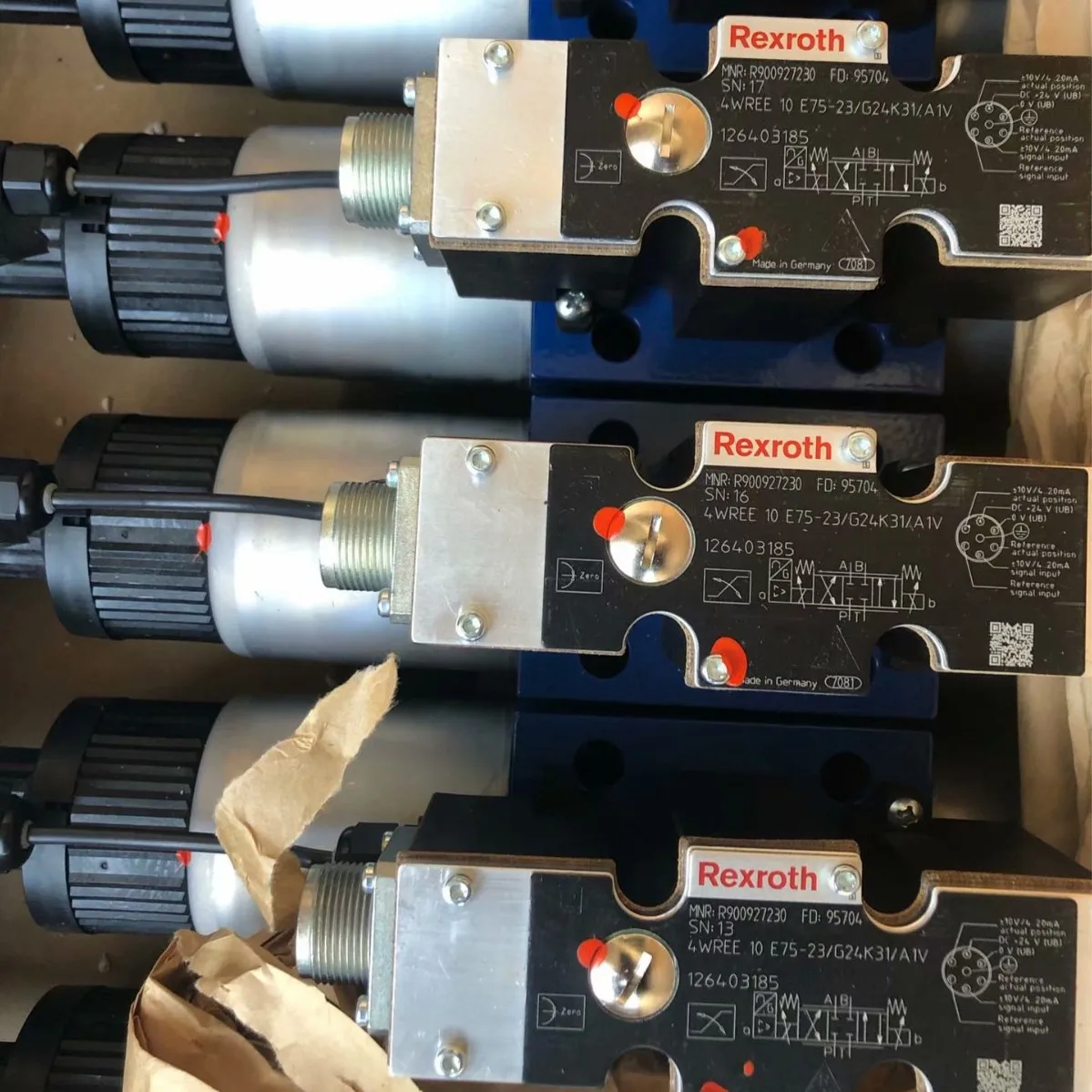 Rexroth Proportional Directional Valve R900972427 4WRZ16E150-7X/6EG24N9TK4/V