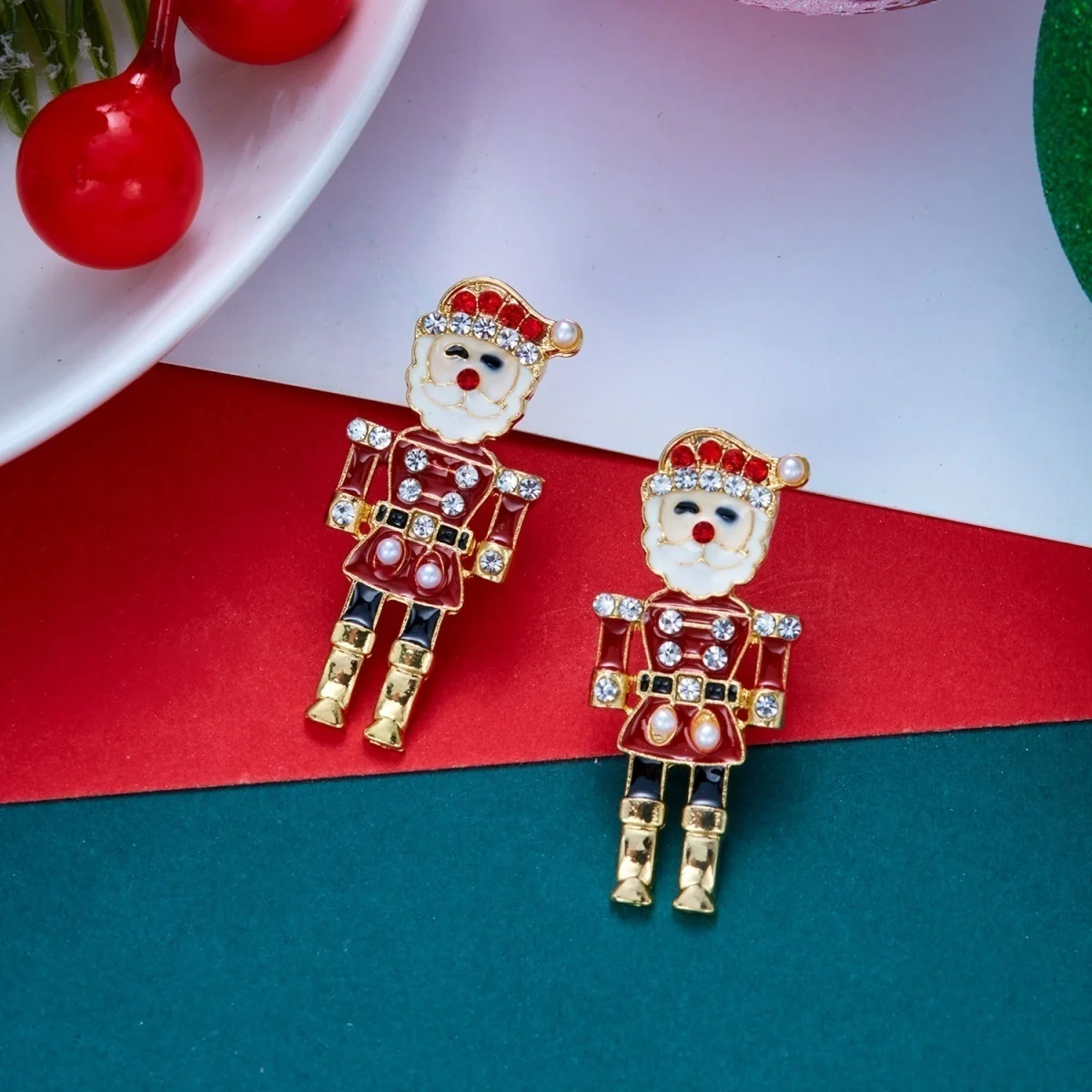 Kreative Krücken-Halter-Ohrringe mit Krönen-Nussknacker-Motiv für Damen, Weihnachtsmützen-Soldaten-Ohrringe, Neujahrsparty-Schmuck – Detail 34