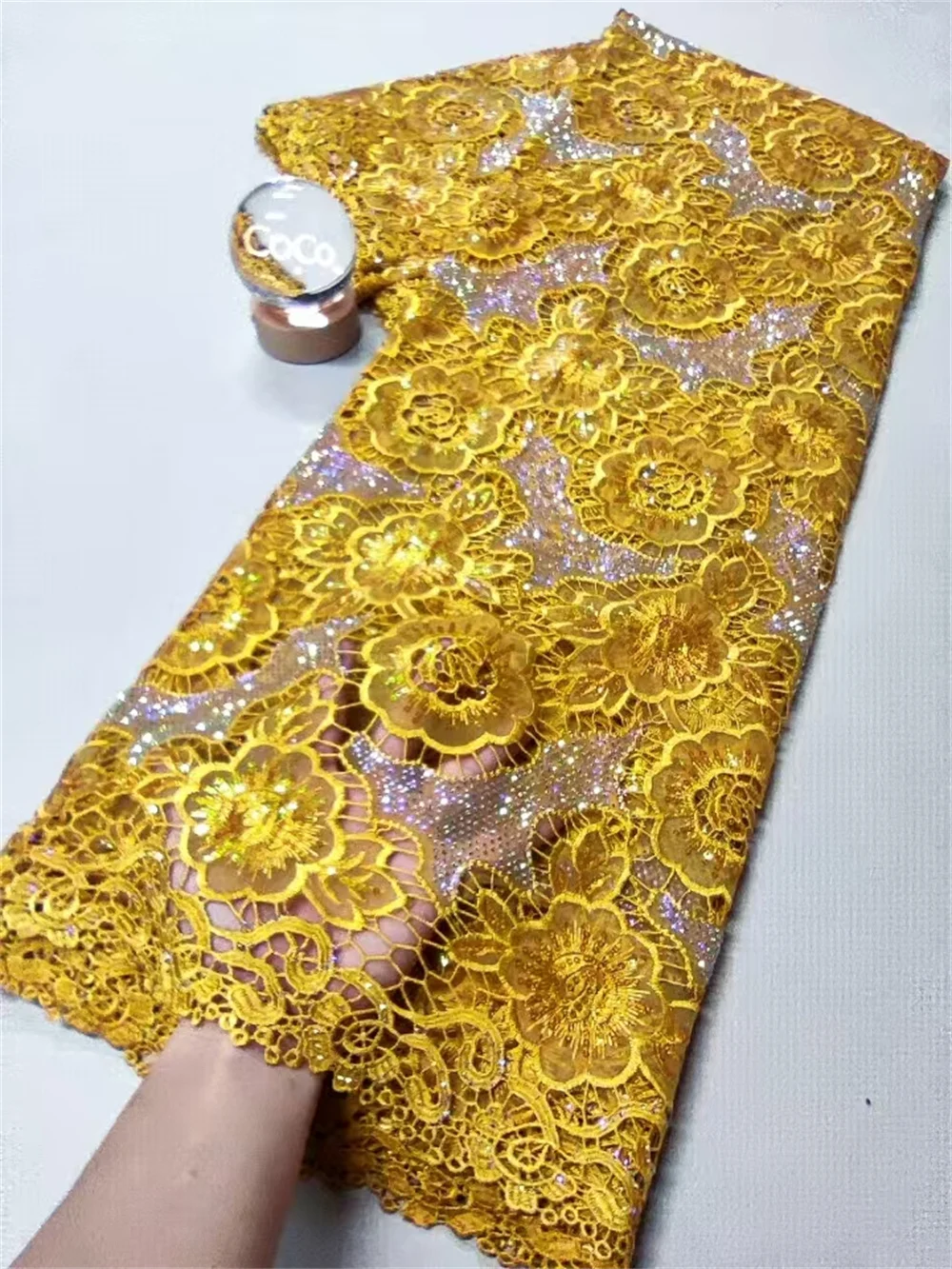 

2025 High Quality African Nigerian Tulle Lace Fabric Embroidery Sequins French Guipure Fabric for Party/Wedding Dresses 5 Yards