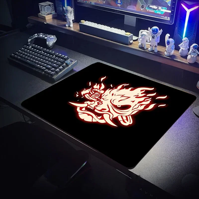 Ghost head anime thick mousepad game player XXS computer HD desk mat natural rubber computer keyboard mat office 400x450x4MM