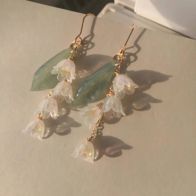 Linglan Swinging Earrings Are Exquisite and Fashionable Flower Gifts Suitable for Brides To Wear Pendants in Spring and Summer