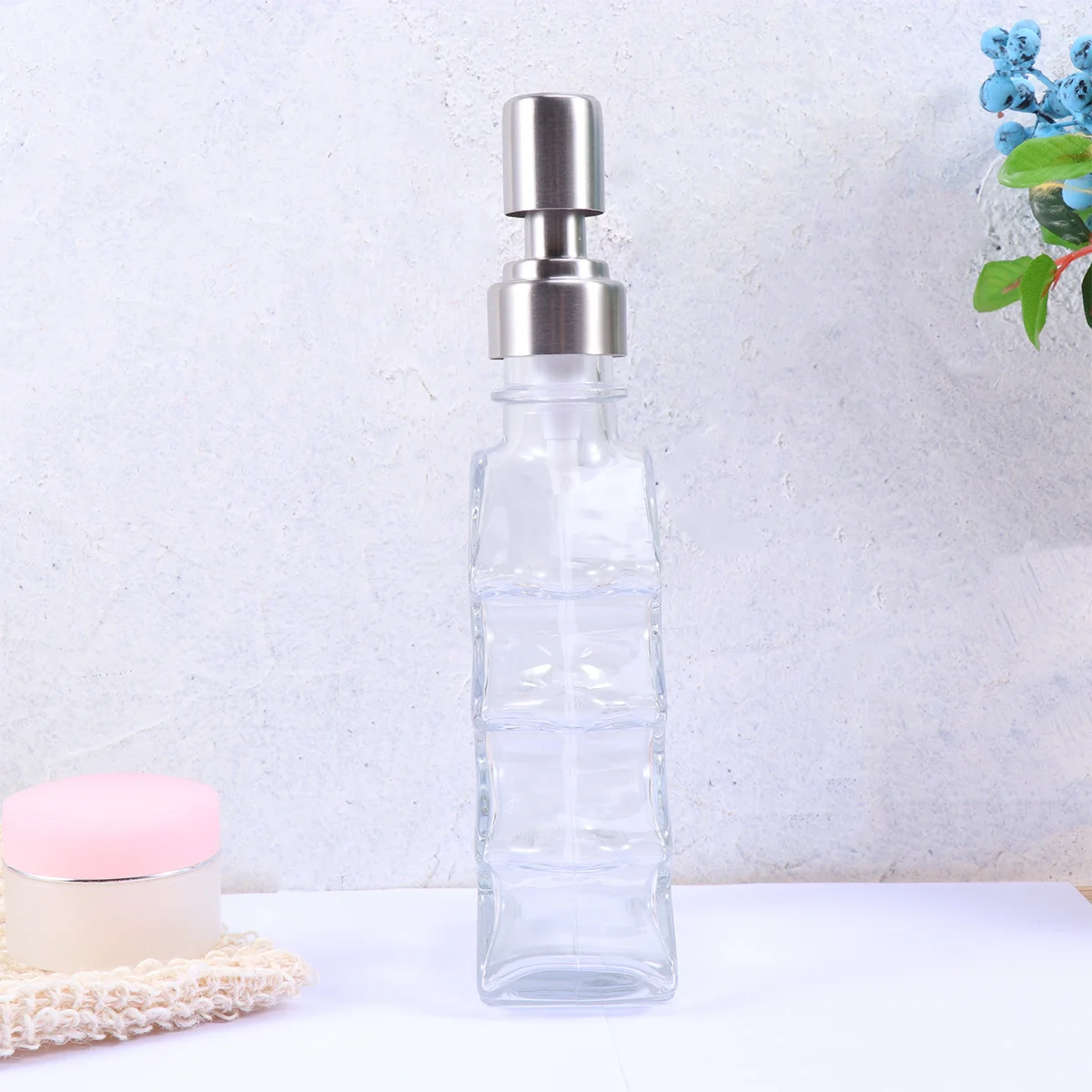 

Empty Tree Shape Lotion Bottle Refillable Portable Container for Travel Home Shampoo Body Lotion Liquid Soap Emulsion