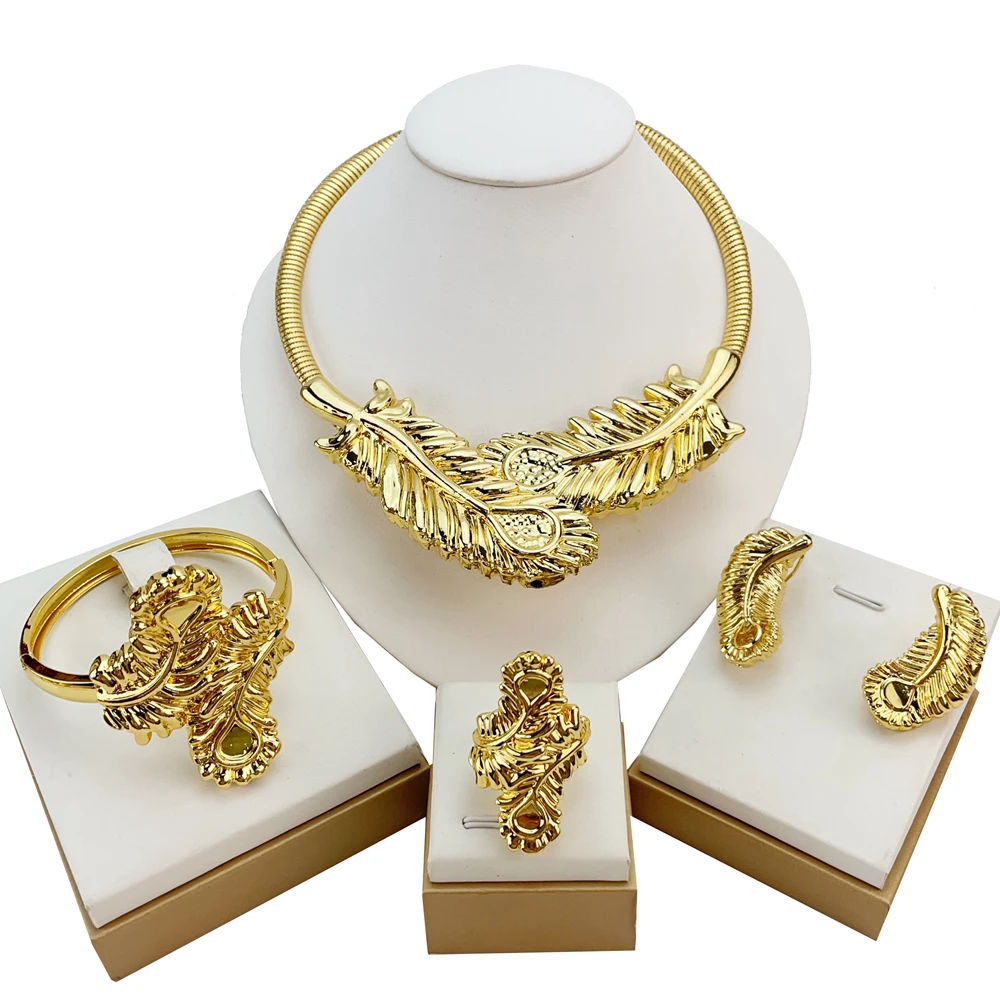 

Модный итальянский комплект позолоченных ювелирных изделий в Дубае, простой стиль, ожерелье из медного материала, легкие цветочные украшения FHK19962