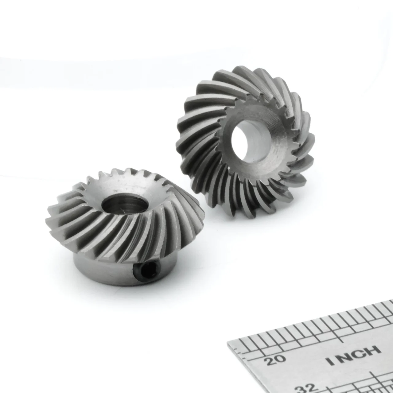 6MM High-Speed 10000rpm Transmission Robot Helical Bevel Gear M1 20T Differential for Precision Engineering Metal High Hardness