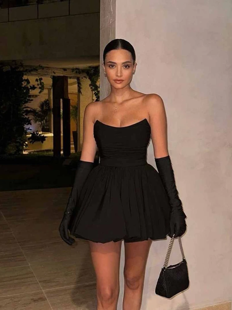 New Women's Dress Sexy Strapless Strapless Short Skirt Hepburn Style Pleated Small Black Dress A-line Club Dinner Party Dress