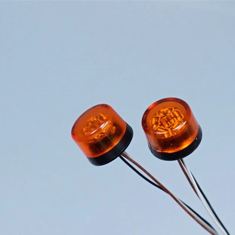 1 Pair Plastic Roof-mounted Rotating Light Kit for Tamiya 1/14 RC Truck for SCANIA 770S 8×4 56371 Car Accessories