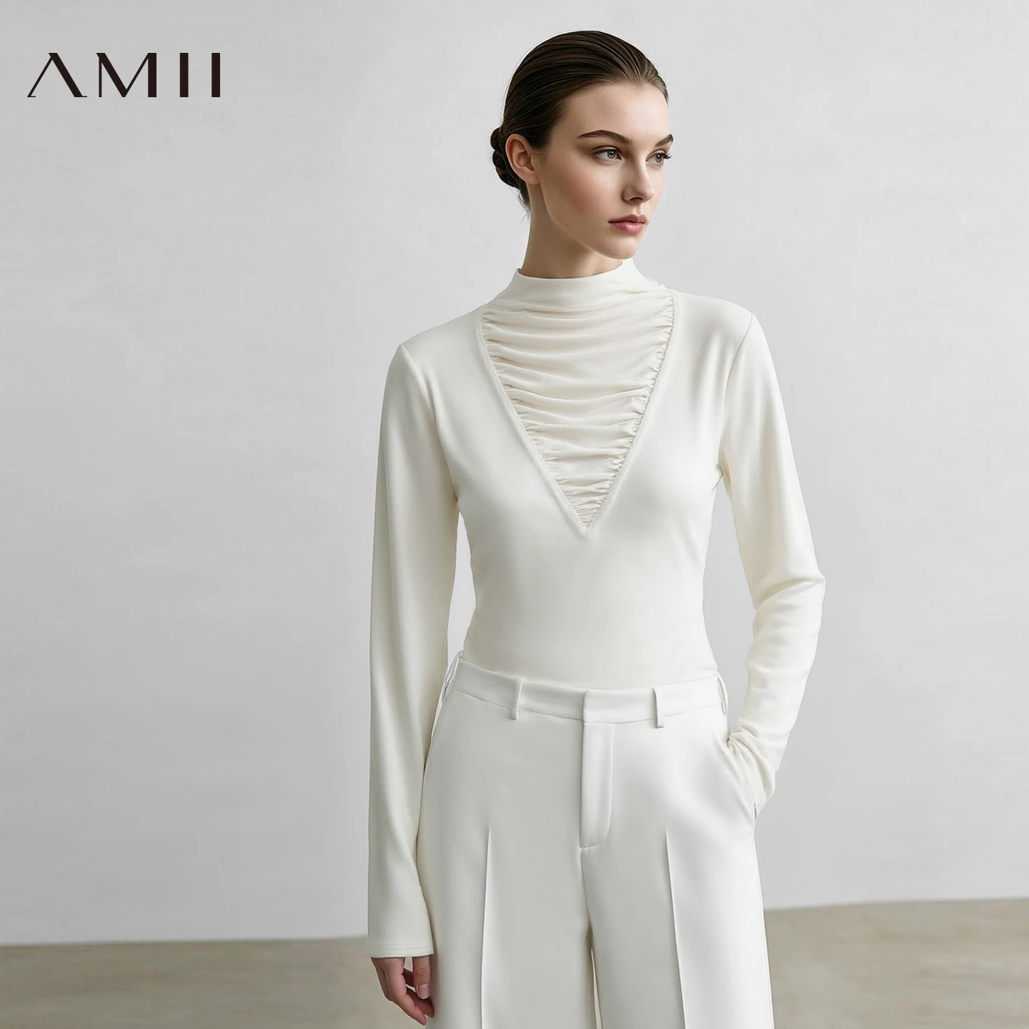 Amii Pile Collar Long Sleeve Tee Slim Fit Slimming Elegant Commuter Minimalist Versatile Winter 2026 Tops for Women 12644048